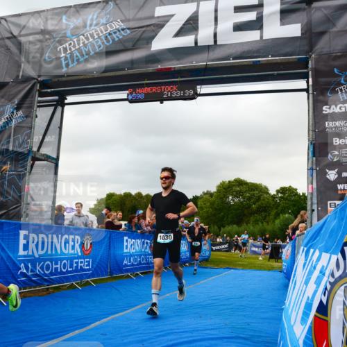 30.08.2026 - Elbe Triathlon Hamburg LAZAROV Photography http://msf.ph/oto/10080609 30.08.2026 11:13:58 Ziel 731, 869, 1030, 1088 meine-sportfotos.de