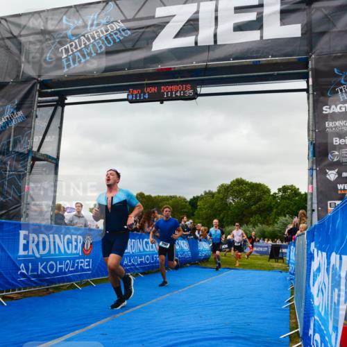 30.08.2026 - Elbe Triathlon Hamburg LAZAROV Photography http://msf.ph/oto/10080647 30.08.2026 11:14:40 Ziel 413, 497, 600, 606, 640, 990, 1054, 1058 meine-sportfotos.de