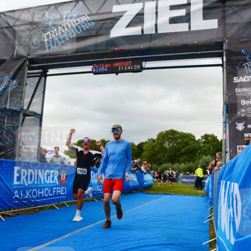 30.08.2026 - Elbe Triathlon Hamburg LAZAROV Photography http://msf.ph/oto/10080661 30.08.2026 11:14:48 Ziel 500, 600, 619, 1058 meine-sportfotos.de