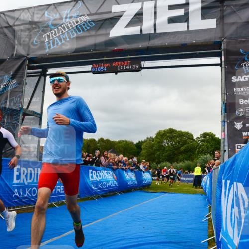 30.08.2026 - Elbe Triathlon Hamburg LAZAROV Photography http://msf.ph/oto/10080664 30.08.2026 11:14:49 Ziel 492, 500, 600, 619, 1058 meine-sportfotos.de