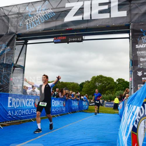 30.08.2026 - Elbe Triathlon Hamburg LAZAROV Photography http://msf.ph/oto/10080674 30.08.2026 11:14:56 Ziel 492, 500, 619 meine-sportfotos.de