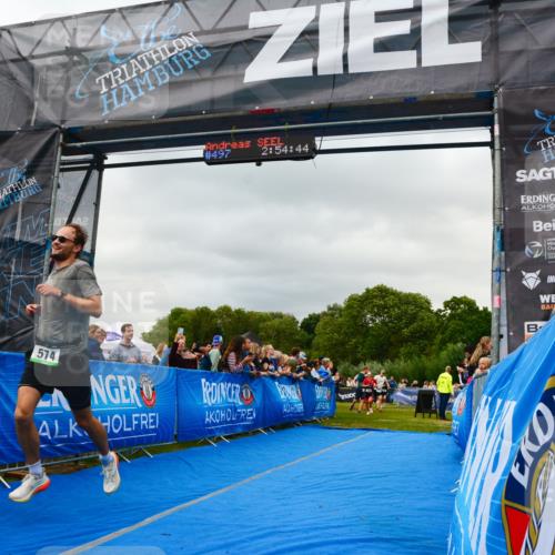 30.08.2026 - Elbe Triathlon Hamburg LAZAROV Photography http://msf.ph/oto/10080689 30.08.2026 11:15:02 Ziel 346, 1099 meine-sportfotos.de