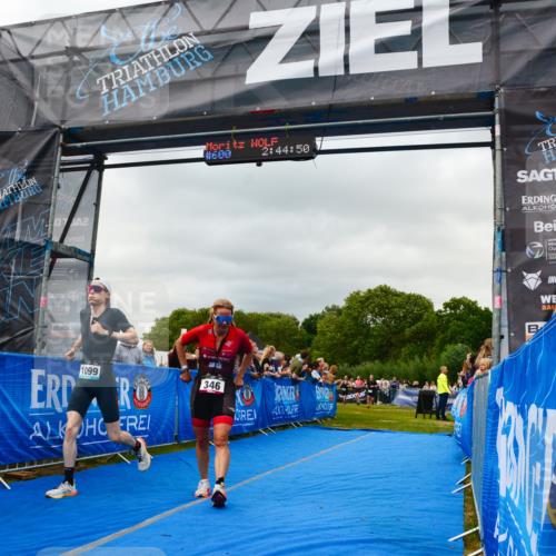 30.08.2026 - Elbe Triathlon Hamburg LAZAROV Photography http://msf.ph/oto/10080693 30.08.2026 11:15:09 Ziel 346, 636, 1099 meine-sportfotos.de