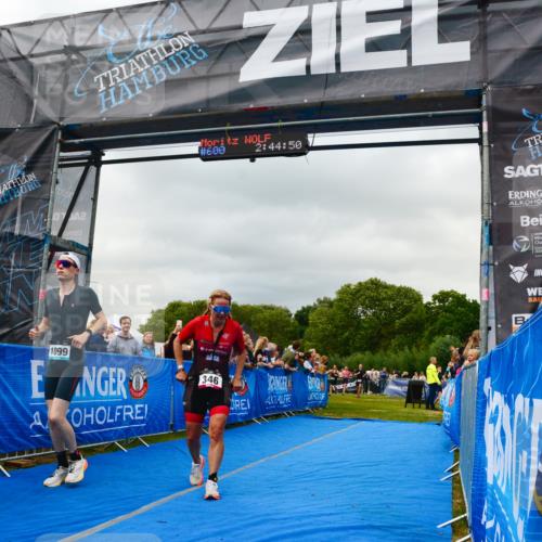 30.08.2026 - Elbe Triathlon Hamburg LAZAROV Photography http://msf.ph/oto/10080694 30.08.2026 11:15:09 Ziel 346, 636, 1099 meine-sportfotos.de