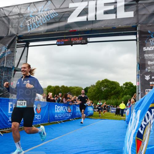 30.08.2026 - Elbe Triathlon Hamburg LAZAROV Photography http://msf.ph/oto/10080710 30.08.2026 11:15:40 Ziel 1027, 1047, 1056, 1080 meine-sportfotos.de