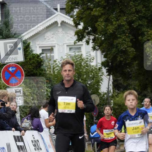 30.08.2026 - Blankeneser Heldenlauf Patografie http://msf.ph/oto/10080758 30.08.2026 09:43:08 Ziel 1047, 1129, 1209, 1210, 1425, 1623, 1624, 1663, 1718, 1777 meine-sportfotos.de