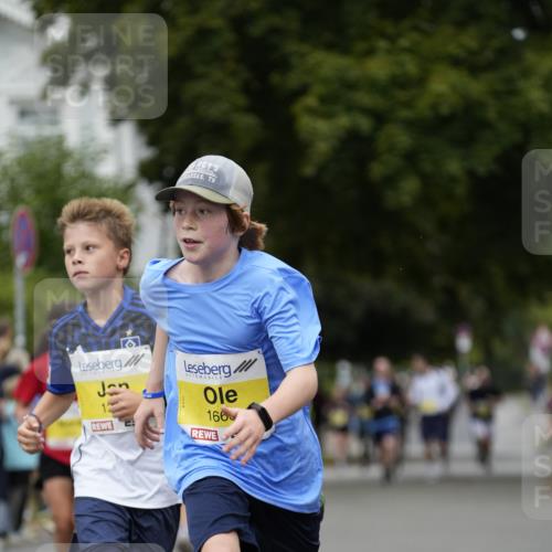 30.08.2026 - Blankeneser Heldenlauf Patografie http://msf.ph/oto/10080762 30.08.2026 09:43:09 Ziel 1047, 1129, 1209, 1210, 1425, 1623, 1624, 1663, 1718 meine-sportfotos.de