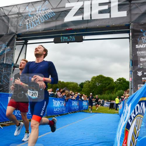 30.08.2026 - Elbe Triathlon Hamburg LAZAROV Photography http://msf.ph/oto/10080773 30.08.2026 11:16:23 Ziel 537, 623, 1120, 1140 meine-sportfotos.de