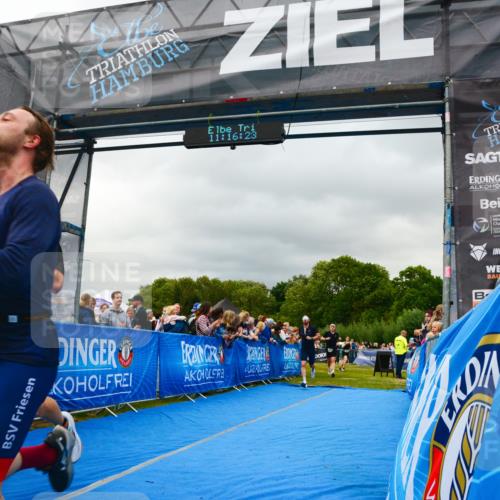 30.08.2026 - Elbe Triathlon Hamburg LAZAROV Photography http://msf.ph/oto/10080775 30.08.2026 11:16:23 Ziel 537, 623, 1120, 1140 meine-sportfotos.de