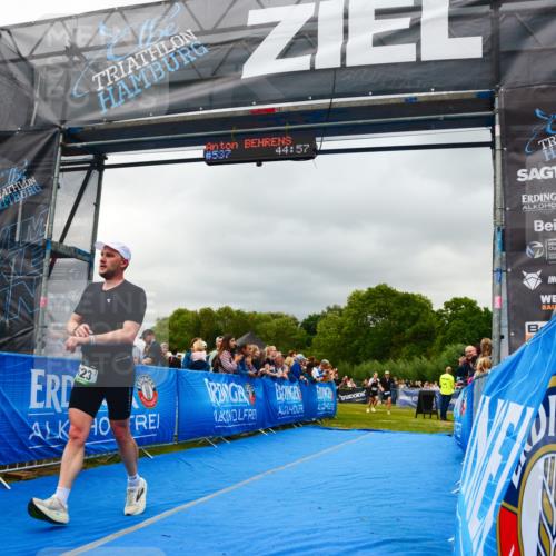 30.08.2026 - Elbe Triathlon Hamburg LAZAROV Photography http://msf.ph/oto/10080794 30.08.2026 11:16:29 Ziel 623, 1000, 1140 meine-sportfotos.de