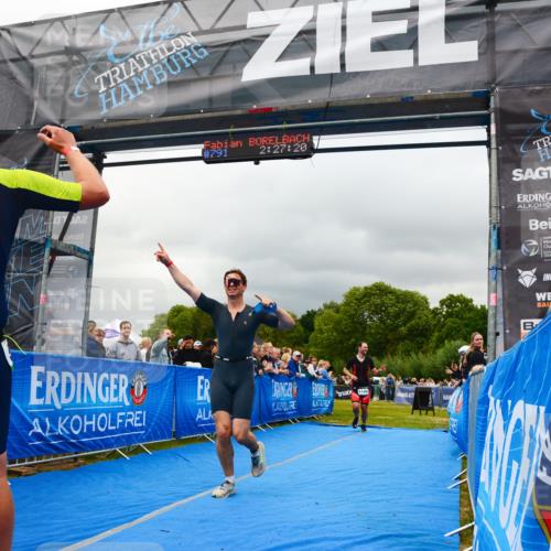 30.08.2026 - Elbe Triathlon Hamburg LAZAROV Photography http://msf.ph/oto/10080896 30.08.2026 11:17:38 Ziel 579, 580, 1148, 1621 meine-sportfotos.de