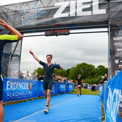 30.08.2026 - Elbe Triathlon Hamburg LAZAROV Photography http://msf.ph/oto/10080898 30.08.2026 11:17:39 Ziel 579, 580, 1148, 1621 meine-sportfotos.de