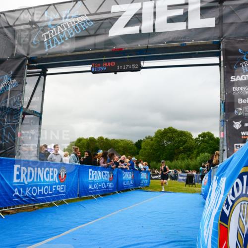 30.08.2026 - Elbe Triathlon Hamburg LAZAROV Photography http://msf.ph/oto/10080942 30.08.2026 11:18:07 Ziel 984, 1084 meine-sportfotos.de