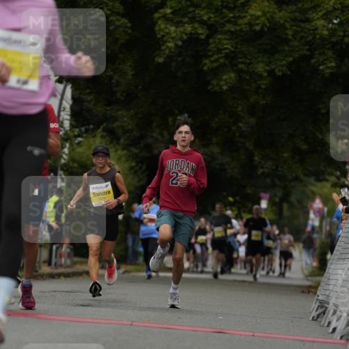 30.08.2026 - Blankeneser Heldenlauf Patografie http://msf.ph/oto/10080965 30.08.2026 09:44:47 Ziel 1026, 1109, 1131, 1139, 1187, 1319, 1414, 1478, 1581, 1643, 1806, 1807, 3539, 3701 meine-sportfotos.de