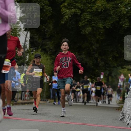 30.08.2026 - Blankeneser Heldenlauf Patografie http://msf.ph/oto/10080967 30.08.2026 09:44:47 Ziel 1026, 1109, 1131, 1139, 1187, 1319, 1414, 1478, 1581, 1643, 1806, 1807, 3539, 3701 meine-sportfotos.de