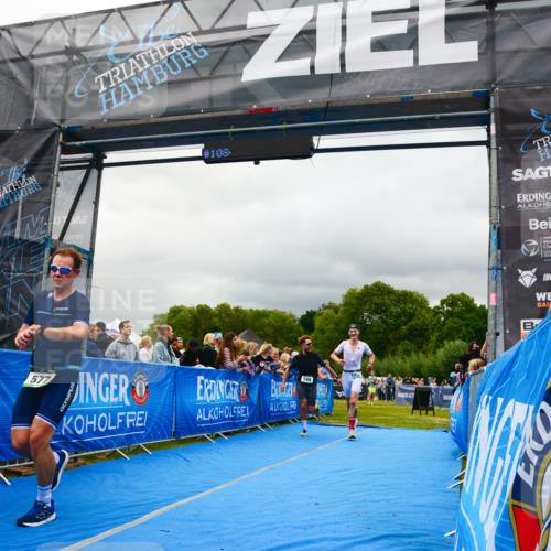30.08.2026 - Elbe Triathlon Hamburg LAZAROV Photography http://msf.ph/oto/10080969 30.08.2026 11:18:25 Ziel 548, 577, 1052 meine-sportfotos.de