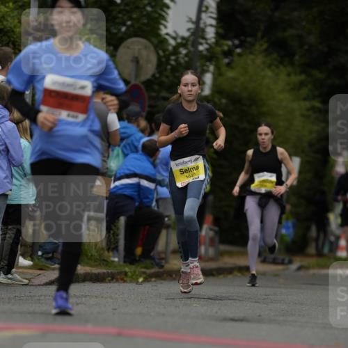 30.08.2026 - Blankeneser Heldenlauf Patografie http://msf.ph/oto/10080981 30.08.2026 09:44:56 Ziel 1026, 1125, 1414, 1648, 3545 meine-sportfotos.de