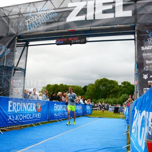 30.08.2026 - Elbe Triathlon Hamburg LAZAROV Photography http://msf.ph/oto/10080998 30.08.2026 11:18:37 Ziel 516, 1048, 1076 meine-sportfotos.de