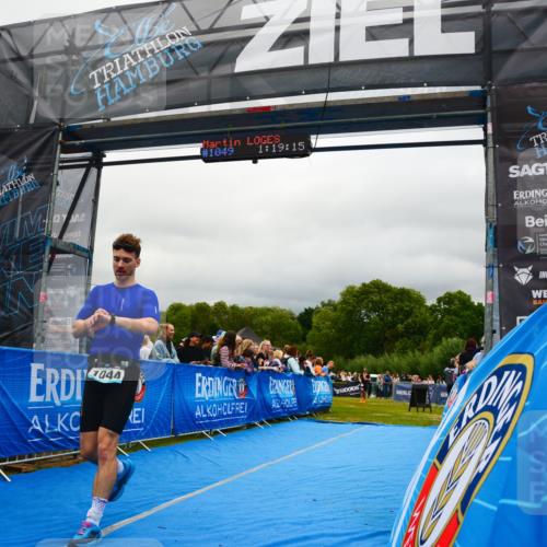 30.08.2026 - Elbe Triathlon Hamburg LAZAROV Photography http://msf.ph/oto/10081077 30.08.2026 11:19:23 Ziel 995, 1044 meine-sportfotos.de