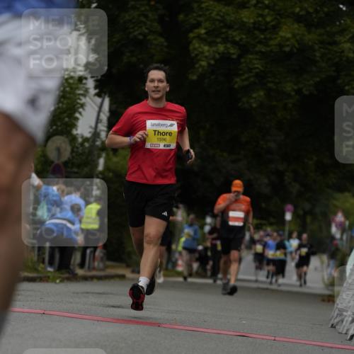 30.08.2026 - Blankeneser Heldenlauf Patografie http://msf.ph/oto/10081131 30.08.2026 09:45:48 Ziel 1191, 1596, 1690 meine-sportfotos.de