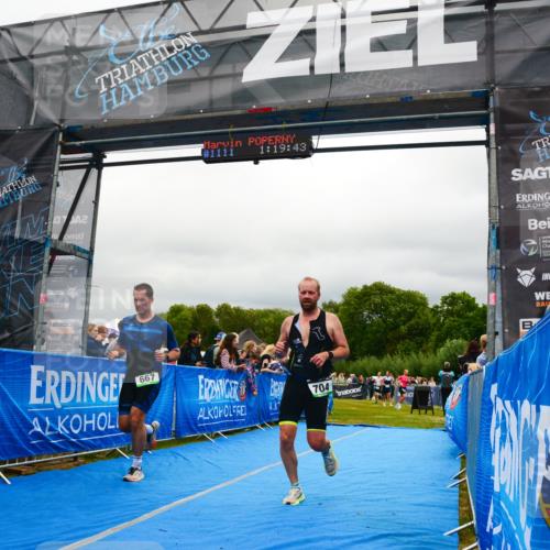 30.08.2026 - Elbe Triathlon Hamburg LAZAROV Photography http://msf.ph/oto/10081144 30.08.2026 11:19:50 Ziel 667, 704 meine-sportfotos.de