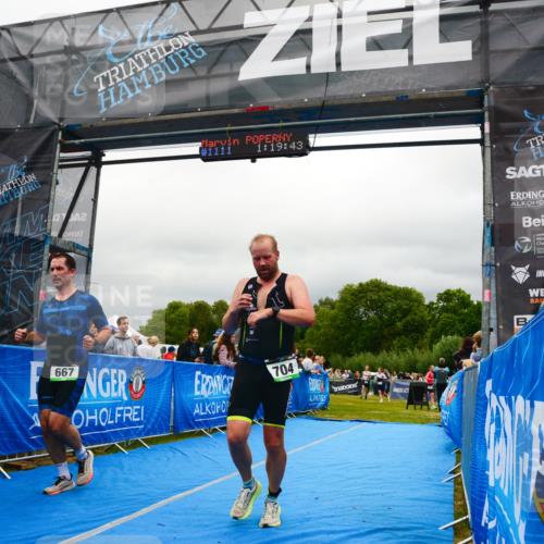 30.08.2026 - Elbe Triathlon Hamburg LAZAROV Photography http://msf.ph/oto/10081150 30.08.2026 11:19:50 Ziel 667, 704 meine-sportfotos.de