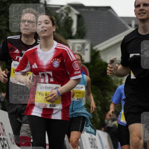 30.08.2026 - Blankeneser Heldenlauf Patografie http://msf.ph/oto/10081168 30.08.2026 09:46:10 Ziel 1037, 1143, 1218, 1238, 1283, 1299, 1483, 1584, 1651, 1730 meine-sportfotos.de