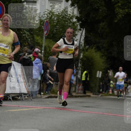 30.08.2026 - Blankeneser Heldenlauf Patografie http://msf.ph/oto/10081171 30.08.2026 09:46:12 Ziel 1037, 1143, 1218, 1238, 1277, 1283, 1483, 1584, 1651, 1730 meine-sportfotos.de