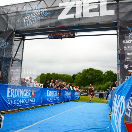 30.08.2026 - Elbe Triathlon Hamburg LAZAROV Photography http://msf.ph/oto/10081188 30.08.2026 11:20:04 Ziel 572, 725, 1071 meine-sportfotos.de