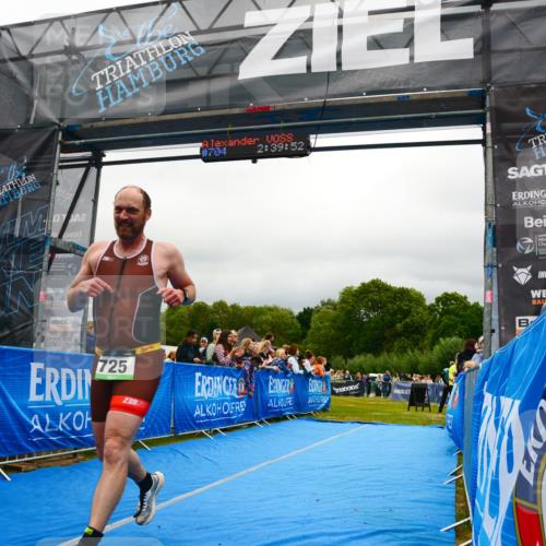 30.08.2026 - Elbe Triathlon Hamburg LAZAROV Photography http://msf.ph/oto/10081197 30.08.2026 11:20:07 Ziel 572, 725 meine-sportfotos.de