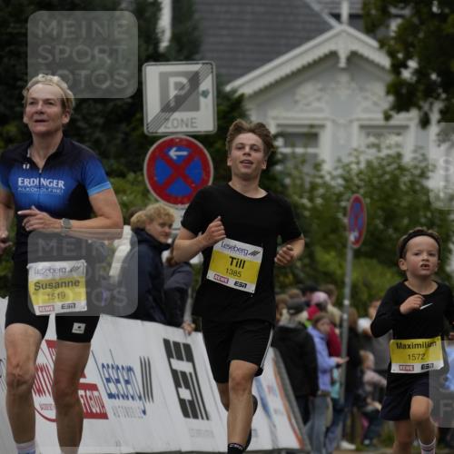 30.08.2026 - Blankeneser Heldenlauf Patografie http://msf.ph/oto/10081201 30.08.2026 09:46:35 Ziel 1385, 1519, 1572, 1582, 1799, 3718 meine-sportfotos.de