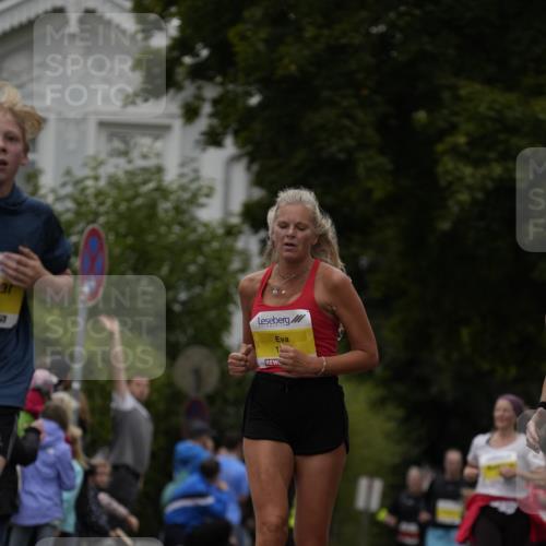 30.08.2026 - Blankeneser Heldenlauf Patografie http://msf.ph/oto/10081241 30.08.2026 09:46:56 Ziel 1609, 1723, 1724 meine-sportfotos.de