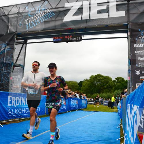 30.08.2026 - Elbe Triathlon Hamburg LAZAROV Photography http://msf.ph/oto/10081264 30.08.2026 11:20:44 Ziel 886, 1059 meine-sportfotos.de