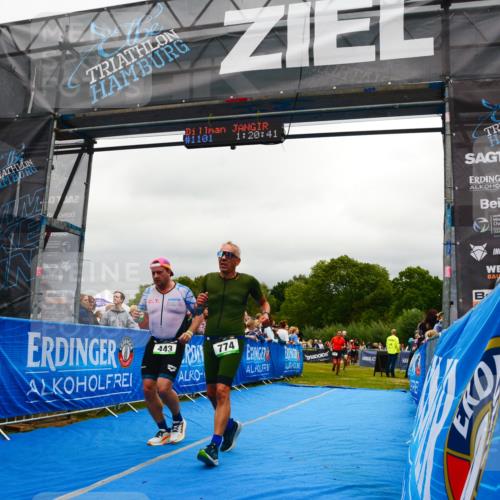 30.08.2026 - Elbe Triathlon Hamburg LAZAROV Photography http://msf.ph/oto/10081270 30.08.2026 11:20:57 Ziel 443, 735, 774, 1100, 1212, 1225 meine-sportfotos.de