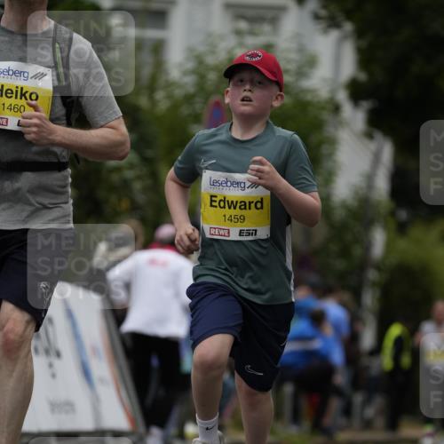 30.08.2026 - Blankeneser Heldenlauf Patografie http://msf.ph/oto/10081293 30.08.2026 09:47:19 Ziel 1175, 1252, 1459, 1460, 3546 meine-sportfotos.de