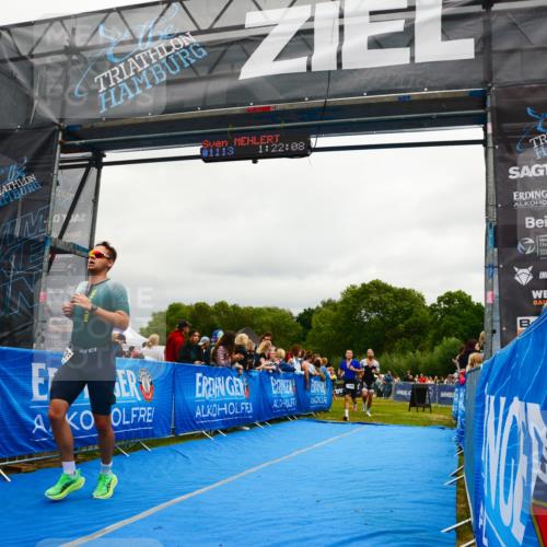 30.08.2026 - Elbe Triathlon Hamburg LAZAROV Photography http://msf.ph/oto/10081497 30.08.2026 11:22:28 Ziel 589, 1009, 1035, 1069, 1102 meine-sportfotos.de