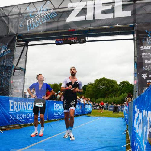 30.08.2026 - Elbe Triathlon Hamburg LAZAROV Photography http://msf.ph/oto/10081508 30.08.2026 11:22:32 Ziel 1009, 1069, 1102 meine-sportfotos.de