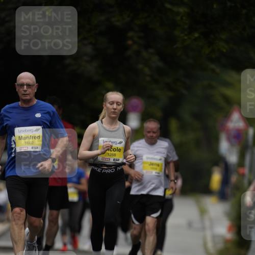 30.08.2026 - Blankeneser Heldenlauf Patografie http://msf.ph/oto/10081557 30.08.2026 09:49:19 Ziel 1503, 1660, 1662 meine-sportfotos.de