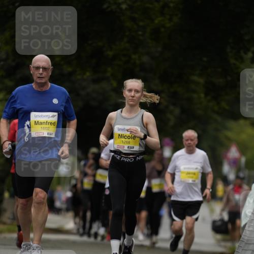 30.08.2026 - Blankeneser Heldenlauf Patografie http://msf.ph/oto/10081579 30.08.2026 09:49:25 Ziel 1268, 1269, 1270, 1602 meine-sportfotos.de