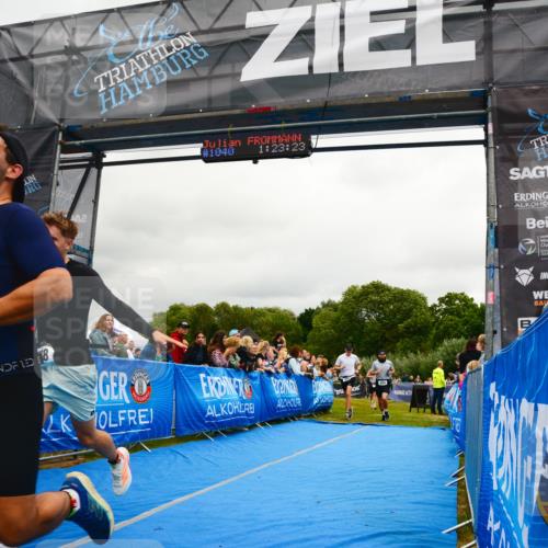 30.08.2026 - Elbe Triathlon Hamburg LAZAROV Photography http://msf.ph/oto/10081593 30.08.2026 11:23:29 Ziel 403, 404, 693, 998, 1023, 1109 meine-sportfotos.de