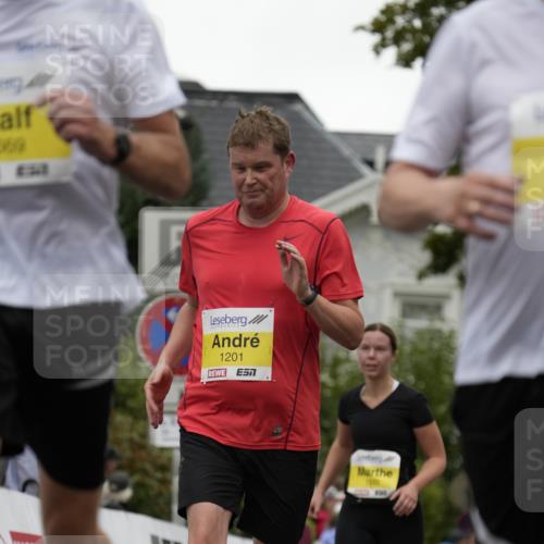 30.08.2026 - Blankeneser Heldenlauf Patografie http://msf.ph/oto/10081594 30.08.2026 09:49:37 Ziel 1201, 1268, 1269, 1270, 1593, 1601, 1602, 1668, 1669 meine-sportfotos.de