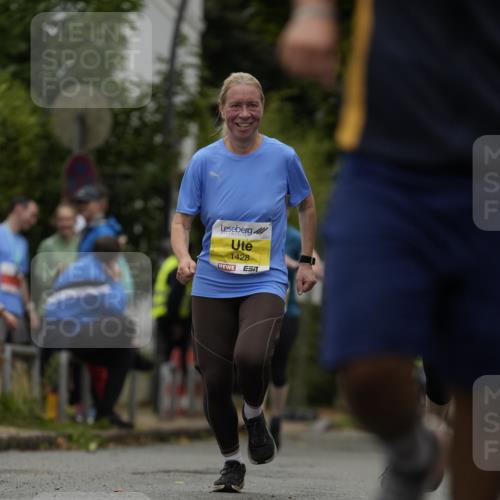 30.08.2026 - Blankeneser Heldenlauf Patografie http://msf.ph/oto/10081664 30.08.2026 09:50:32 Ziel 1090, 1214, 1342, 1427, 1428, 1551 meine-sportfotos.de