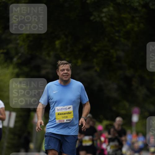 30.08.2026 - Blankeneser Heldenlauf Patografie http://msf.ph/oto/10081681 30.08.2026 09:50:39 Ziel 1416, 1427, 1428, 1458 meine-sportfotos.de