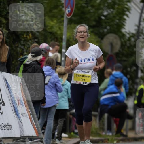 30.08.2026 - Blankeneser Heldenlauf Patografie http://msf.ph/oto/10081691 30.08.2026 09:50:45 Ziel 1416, 1458, 1583 meine-sportfotos.de