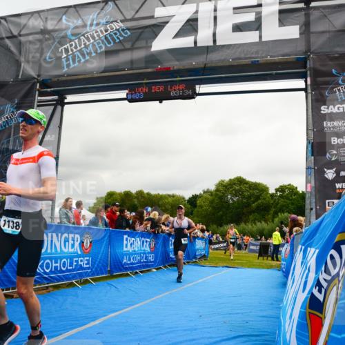 30.08.2026 - Elbe Triathlon Hamburg LAZAROV Photography http://msf.ph/oto/10081692 30.08.2026 11:23:51 Ziel 988, 1006, 1104, 1138 meine-sportfotos.de