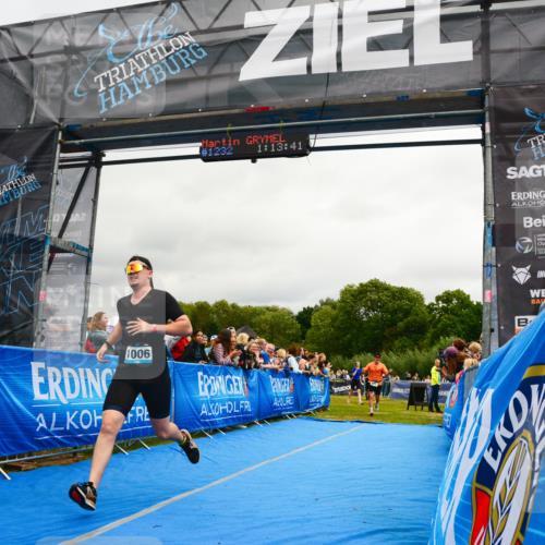 30.08.2026 - Elbe Triathlon Hamburg LAZAROV Photography http://msf.ph/oto/10081724 30.08.2026 11:23:57 Ziel 472, 629, 1006, 1104 meine-sportfotos.de