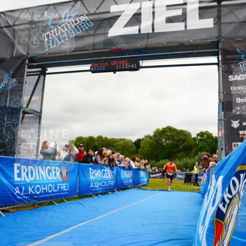 30.08.2026 - Elbe Triathlon Hamburg LAZAROV Photography http://msf.ph/oto/10081730 30.08.2026 11:23:57 Ziel 472, 629, 1006, 1104 meine-sportfotos.de