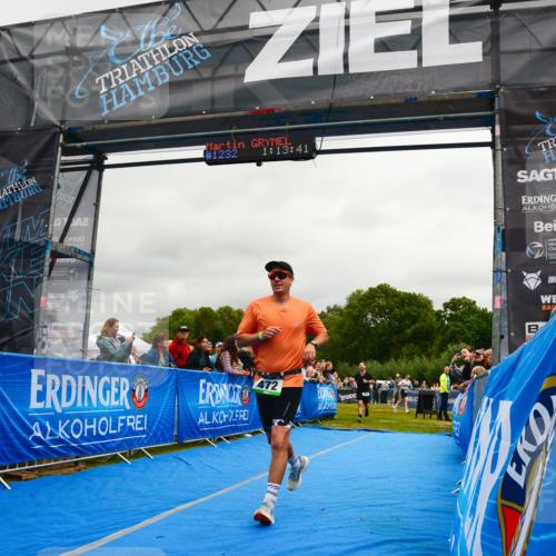 30.08.2026 - Elbe Triathlon Hamburg LAZAROV Photography http://msf.ph/oto/10081736 30.08.2026 11:24:00 Ziel 472, 629, 1006 meine-sportfotos.de