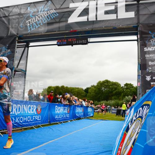 30.08.2026 - Elbe Triathlon Hamburg LAZAROV Photography http://msf.ph/oto/10081777 30.08.2026 11:24:10 Ziel 734, 883, 1314 meine-sportfotos.de