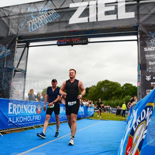 30.08.2026 - Elbe Triathlon Hamburg LAZAROV Photography http://msf.ph/oto/10081794 30.08.2026 11:24:18 Ziel 608, 674, 734, 883, 1022 meine-sportfotos.de